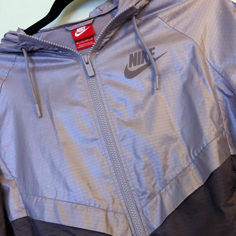 Nike Windrunner Jacket - image 5